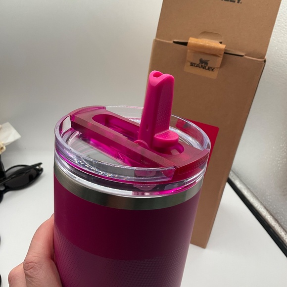 STANLEY QUENCHER PROTOUR FLIP STRAW TUMBLER 1.18L 40oz - Picture 5 of 5